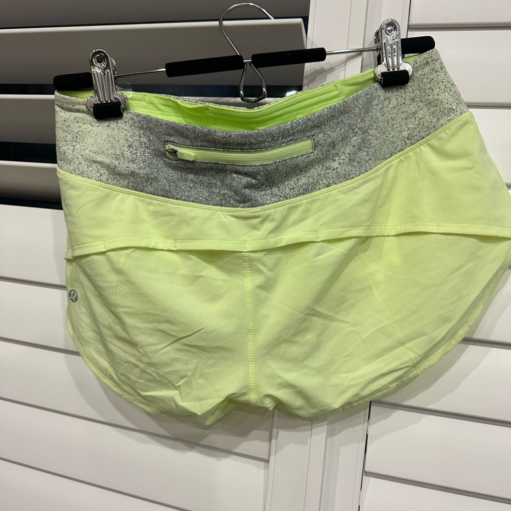 Shorts - Picture 2 of 3